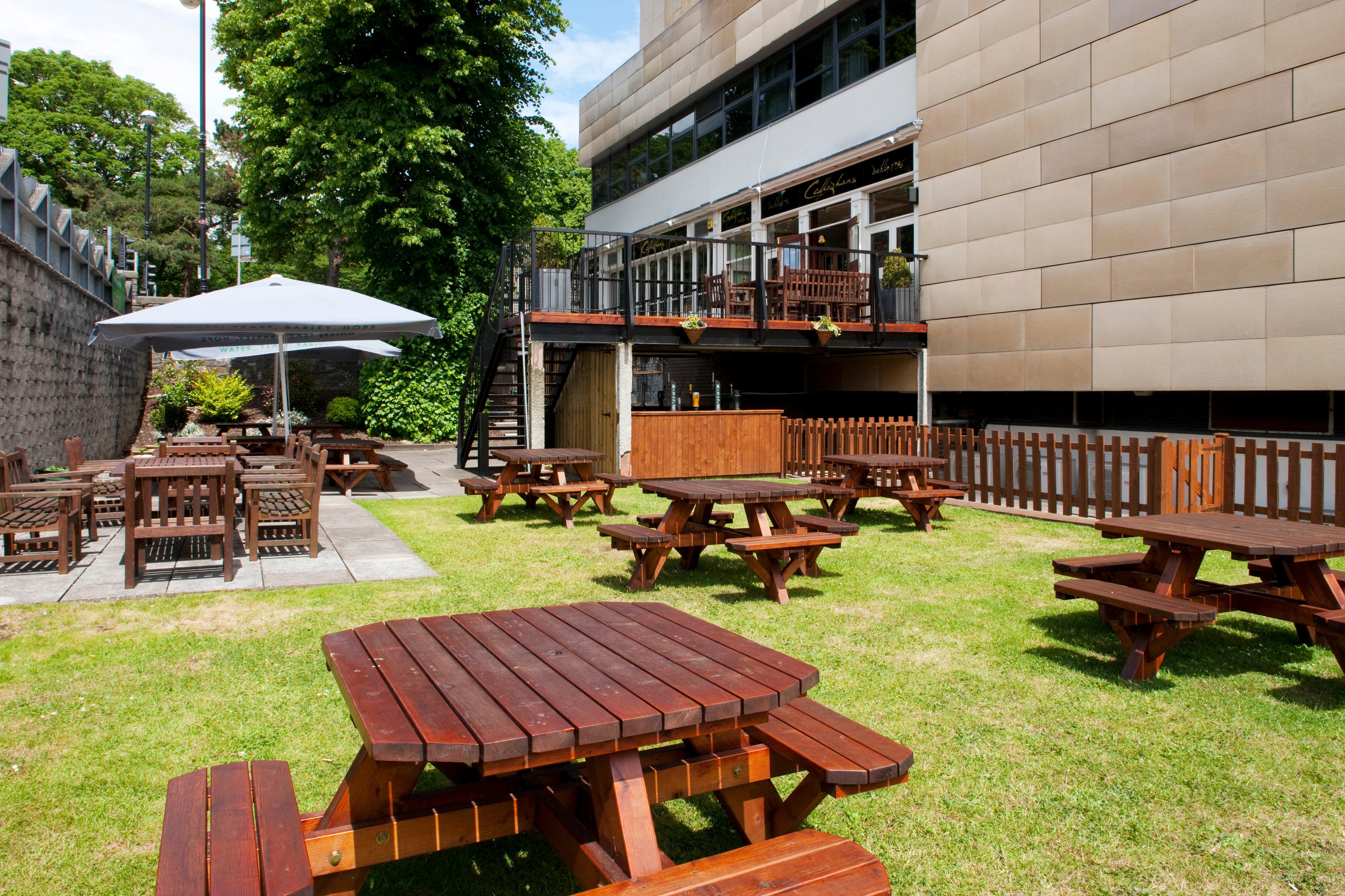 Holiday Inn Cardiff City By Ihg Exteriör bild