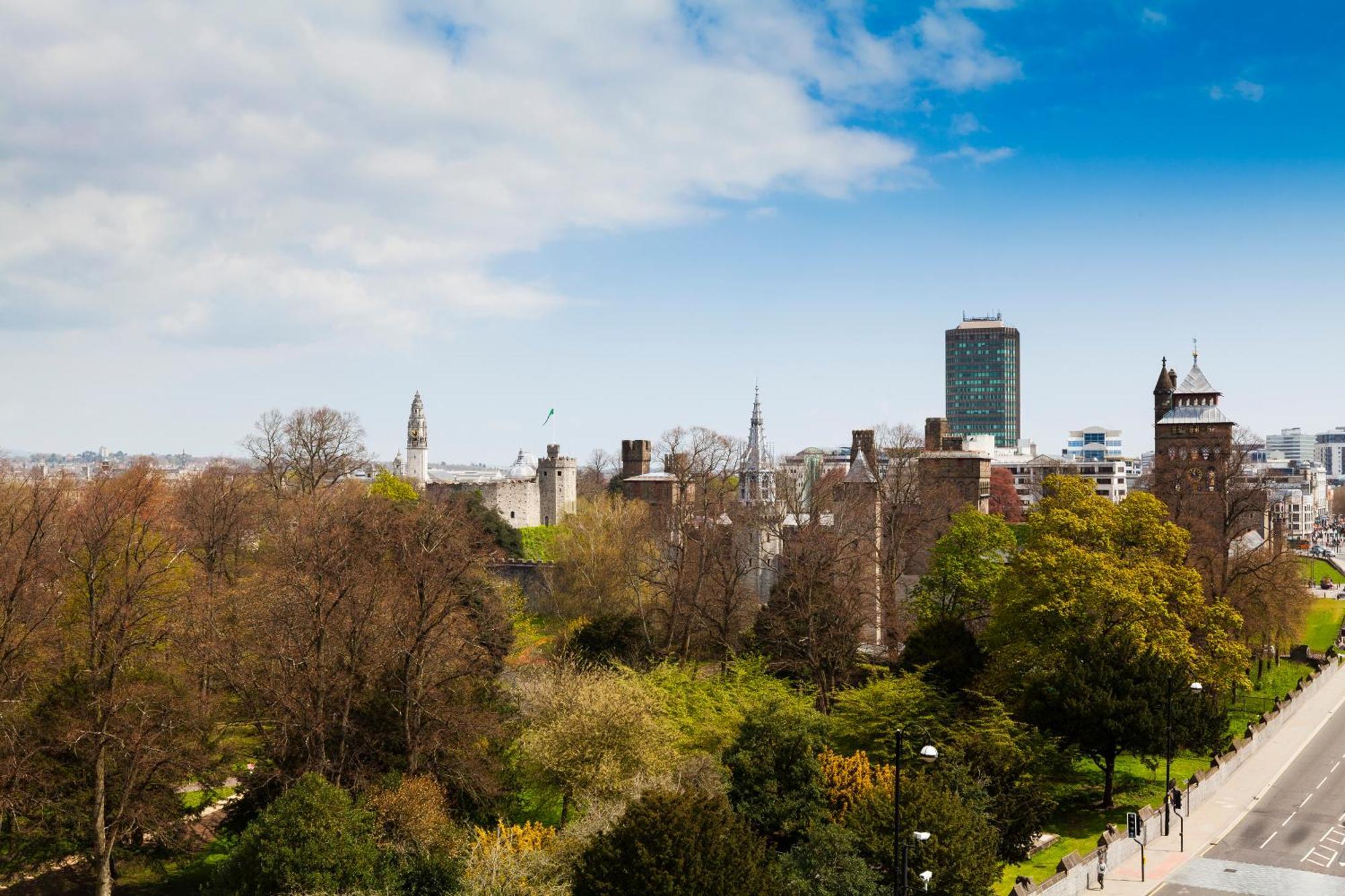 Holiday Inn Cardiff City By Ihg Exteriör bild