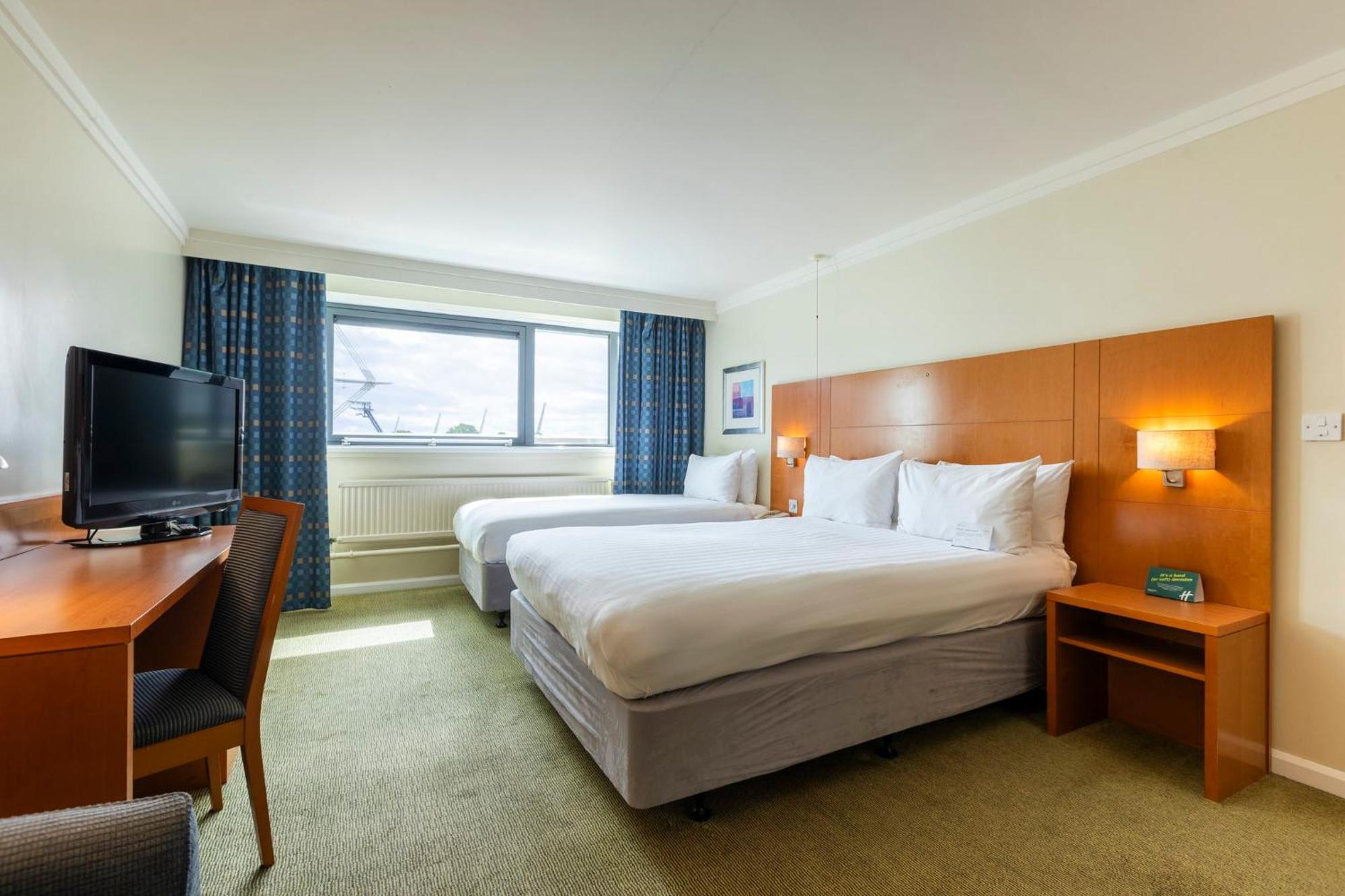Holiday Inn Cardiff City By Ihg Exteriör bild