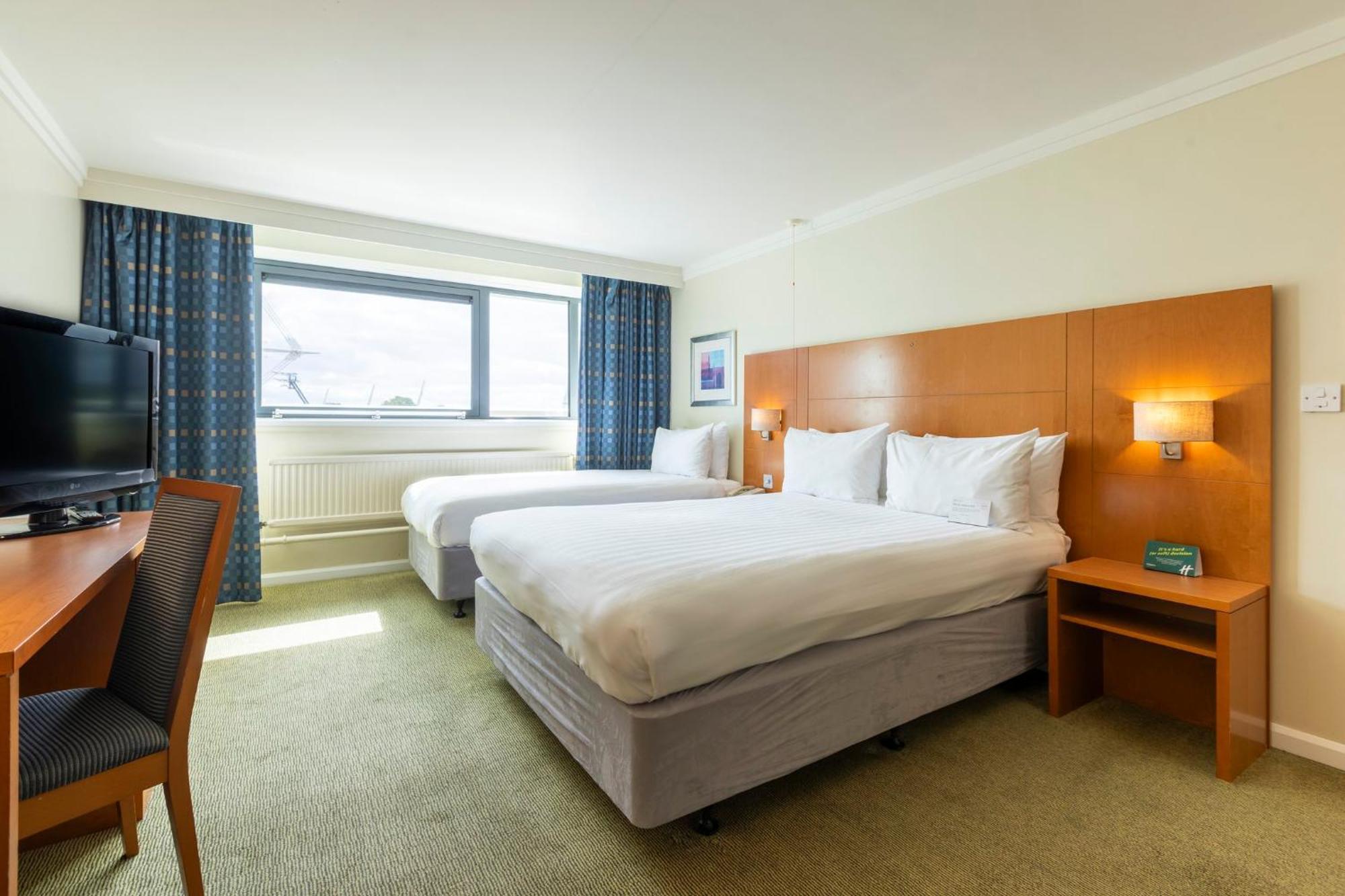 Holiday Inn Cardiff City By Ihg Exteriör bild